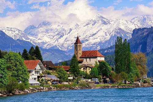 Tìm hiểu về chi phí du lịch Thuỵ Sĩ tự túc cùng Traveloka