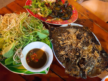 Cá đuối nướng nghệ – Món ăn kì công của người Huế