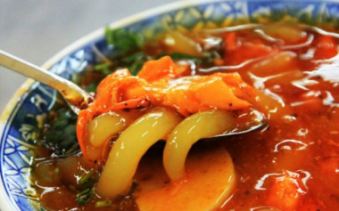 Những món ăn nổi tiếng ở Huế bạn nên thử qua