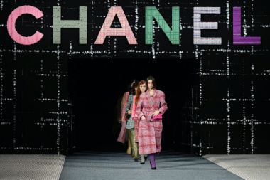 Chanel: Bậc thầy trong lĩnh vực vải tweed