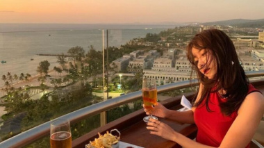 Rooftop cafes with sea view have a very chill space, many check-in corners are ‘beautiful’