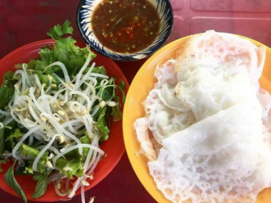 Khám phá ẩm thực chợ Ngọc Sơn Bình Định vừa rẻ vừa ngon, ăn đủ món chẳng lo cạn ví 