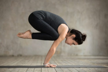 6 động tác thăng bằng tay theo từng cấp độ yoga