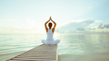 8 lý do bạn nên thử tập yoga ngoài trời ngay hôm nay