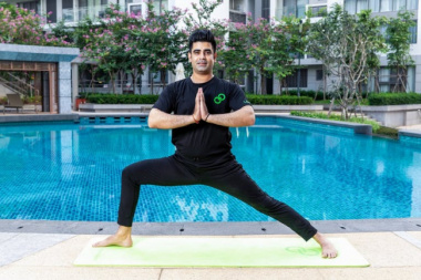Hé lộ tầm quan trọng của tư thế đứng trong iyengar yoga