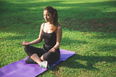 Mẹ sau sinh mổ bao lâu thì tập yoga là an toàn để giảm mỡ?