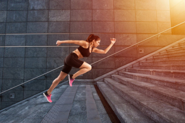 Bài tập chạy cầu thang – chìa khóa xây dựng tốc độ và sức mạnh 