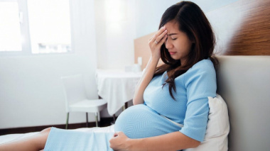 Sit-up và chống đẩy cho nữ: Có nên tập khi mang thai?