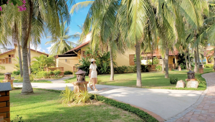 pandanus resort, vé máy bay, đặt khách sạn, đặt tour online, cùng travel columnist dung trần khám phá “ốc đảo” xinh đẹp pandanus resort