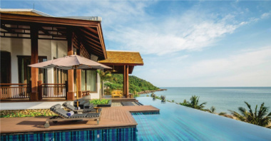 Tuyển chọn những căn villa 5* với bể bơi view biển đẹp nhất Đà Nẵng