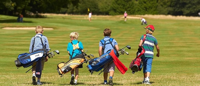 những lưu ý quan trọng khi chọn quần áo golf trẻ em