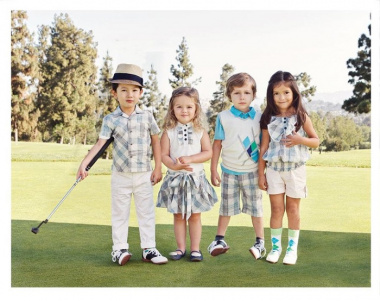Những lưu ý quan trọng khi chọn quần áo golf trẻ em