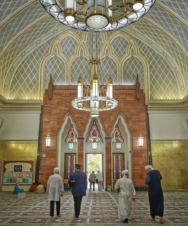 nhà thờ hồi giáo sultan omar ali saifuddin, khám phá, trải nghiệm, đến brunei nhớ ghé thăm nhà thờ hồi giáo sultan omar ali saifuddin