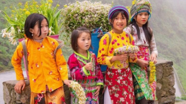 Learn about the Hmong people in the territory of Vietnam