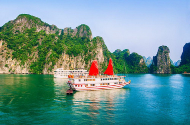 25 Best Things To Do In Halong Bay