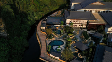 Three Japanese-style luxury resorts