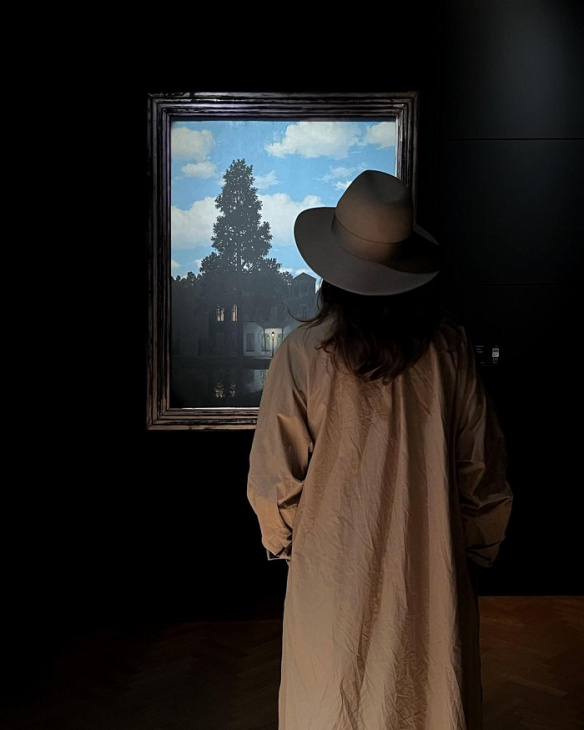 bảo tàng nghệ thuật magritte, khám phá, trải nghiệm, tham quan bảo tàng nghệ thuật magritte bỉ chiêm ngưỡng những tác phẩm nghệ thuật độc đáo