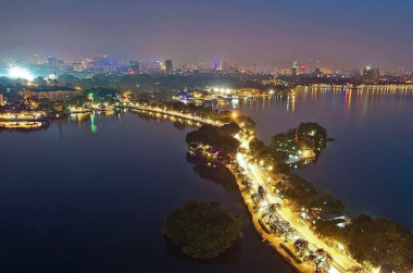 Những địa điểm du lịch Hà Nội về đêm không thể bỏ lỡ
