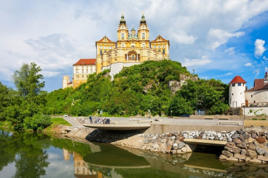 Đến tu viện Melk Abbey Áo khám phá quần thể kiến trúc, văn hóa vĩ đại của châu Âu