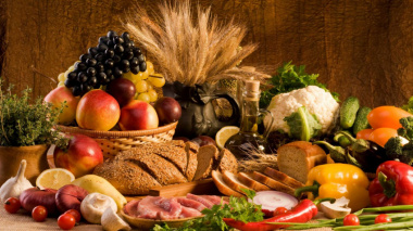 5 thực phẩm nên bổ sung để tăng cường sức khỏe khi giao mùa