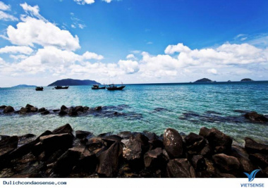 Những bãi biển đẹp nổi tiếng của Côn Đảo
