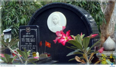 Về thăm Côn Đảo, viếng mộ chị Sáu