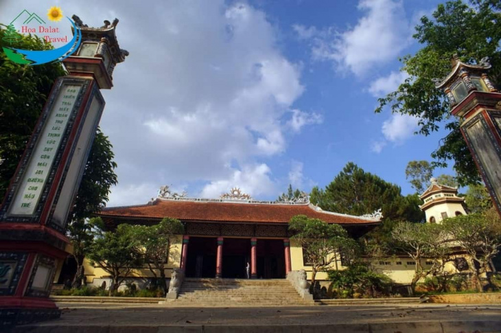 địa điểm,   												top #8 ngôi chùa đà lạt đẹp và đáng chú ý nhất bạn nên viếng thăm