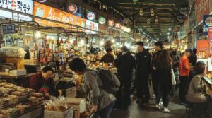 Mách bạn top 5 chợ đêm nổi tiếng nhất ở Hàn Quốc