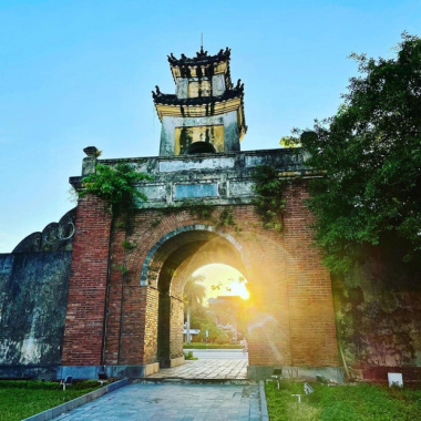 See the nearly 400-year-old ancient citadel in Quang Binh once famous throughout the country