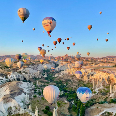 Du lịch Thổ Nhĩ Kỳ – Ngắm khinh khí cầu ở “thành phố ngầm” Cappadocia