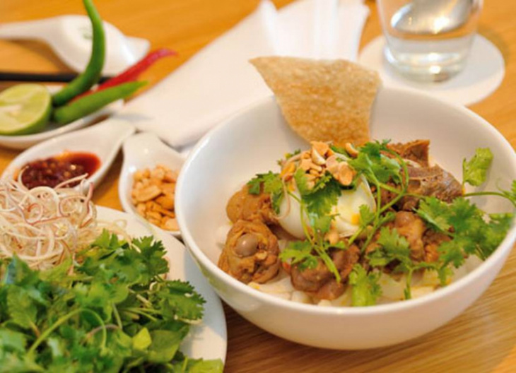 ẩm thực, top 10 quán mì quảng nổi tiếng nhất đà nẵng