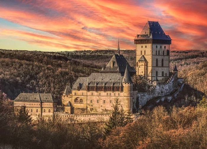 lâu đài karlstejn, khám phá, trải nghiệm, lâu đài karlstejn: kho báu gothic của cộng hòa séc