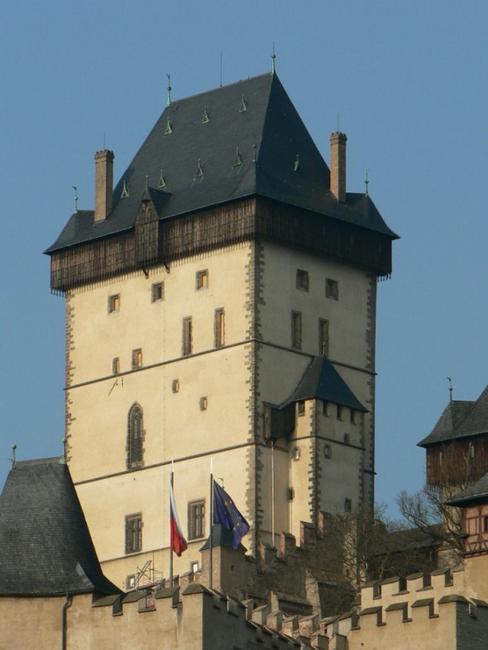 lâu đài karlstejn, khám phá, trải nghiệm, lâu đài karlstejn: kho báu gothic của cộng hòa séc