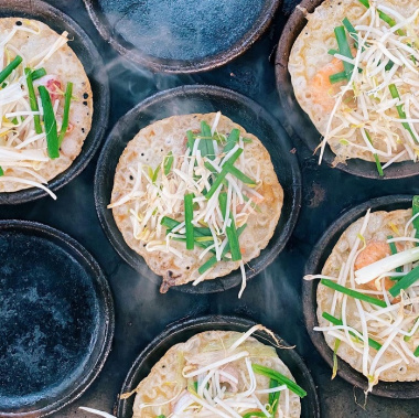 Những món bánh xèo ngon của Việt Nam mà dân sành ăn không thể bỏ qua