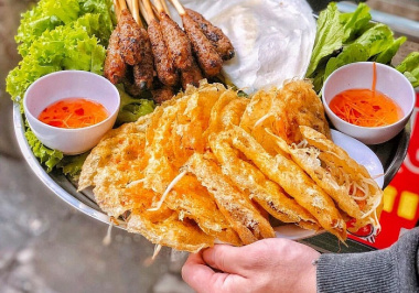 Ăn gì ở Đà Nẵng: Gợi ý danh sách các món ăn không thể bỏ qua khi đến Đà Nẵng