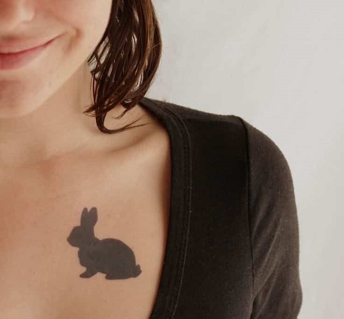 Hình xăm con Thỏ mini: Con thỏ mini đáng yêu sẽ trở thành tâm điểm của hình xăm của bạn, mang lại sự may mắn và tình yêu. Hãy khám phá những hình ảnh xăm thỏ vô cùng độc đáo và sáng tạo để tìm ra mẫu hình bạn ưa thích nhất.
