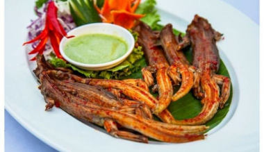 Grilled Leiolepis- An unforgettable specialty to hold many diners of the white sand region