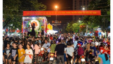 Celebrate the atmosphere of the largest Mid-Autumn Festival festival in the country in Tuyen Quang