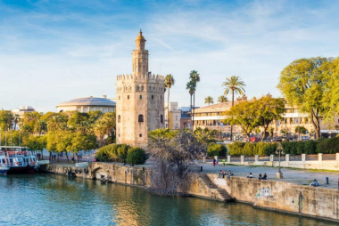 Ghé thăm 13 thành phố đẹp nhất khi du lịch Tây Ban Nha