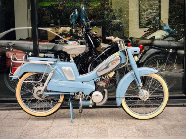 Rare antique motorbikes of Ha Thanh players