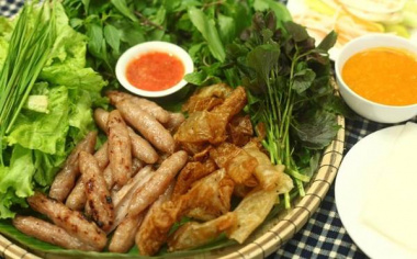 Những món ăn ba miền ở Đà Nẵng thu hút đông đảo du khách