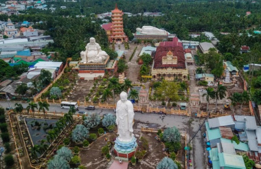 Khám phá Chùa Vĩnh Tràng – Ngôi chùa cổ trên 150 tuổi ở Tiền Giang