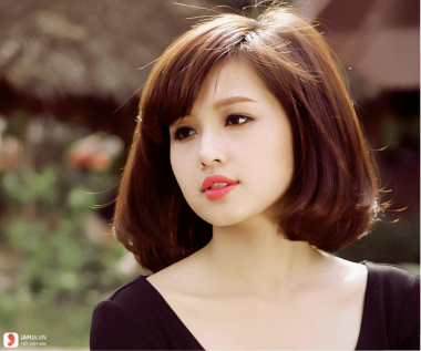 Các kiểu tóc mái xéo Hàn Quốc đẹp mê mẩn – Xu hướng