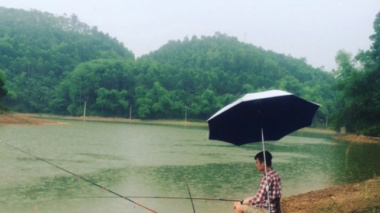 Recreational fishing places in Hanoi help dispel all sorrows