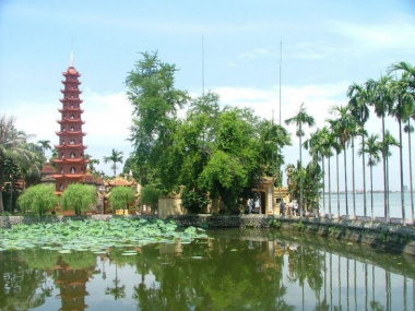 Cùng khám phá chùa Trấn Quốc – Chùa cổ linh thiêng bậc nhất Việt Nam