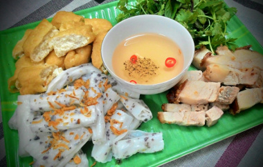 Bánh cuốn Thanh Trì – Món đặc sản tinh tế của ẩm thực Hà Thành