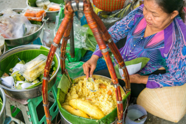 Những món ăn vỉa hè “gây nghiện” tại Hà Nội