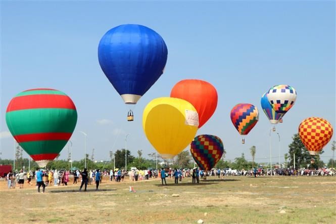 đà lạt, lễ hội khinh khí cầu – lần đầu xuất hiện tại festival hoa 2022