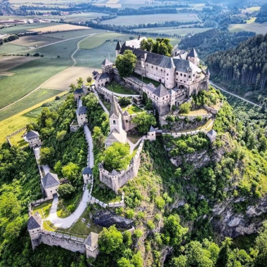 Lâu đài Hochosterwitz: pháo đài thời Trung cổ vĩ đại nhất ở Áo