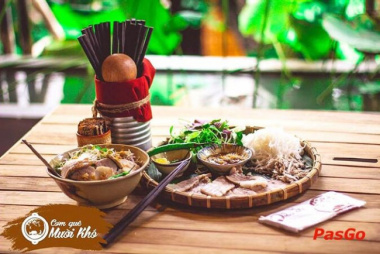 Top 10 địa điểm thưởng thức bánh tráng cuốn thịt ngon mê ly ở TP. Hồ Chí Minh